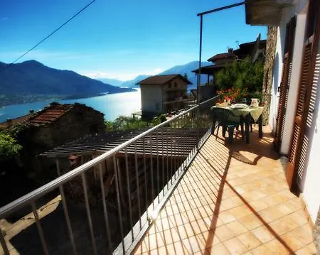 Lägenhet Casa Vacanza Sul Lago Di Como Trezzone