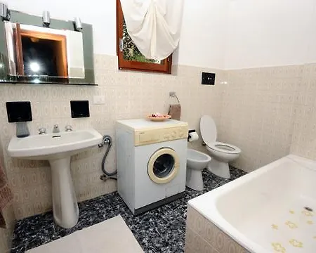 Lägenhet Casa Vacanza Sul Lago Di Como Trezzone