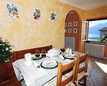 Lägenhet Casa Vacanza Sul Lago Di Como Trezzone
